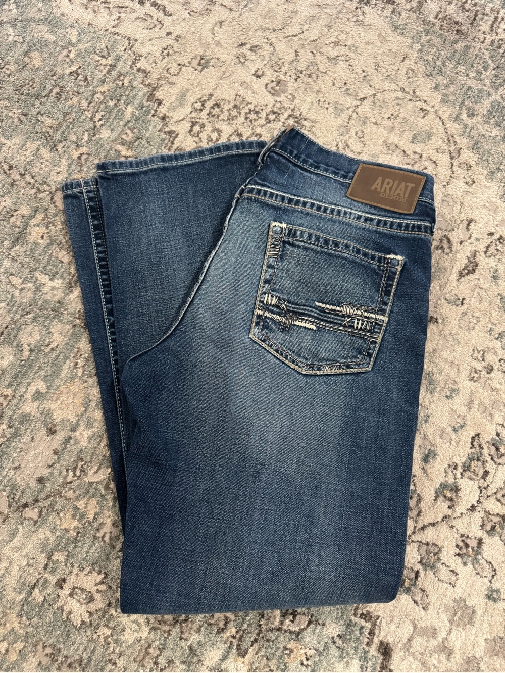 Ariat Men's Medium Blue Straight Jeans 35/32